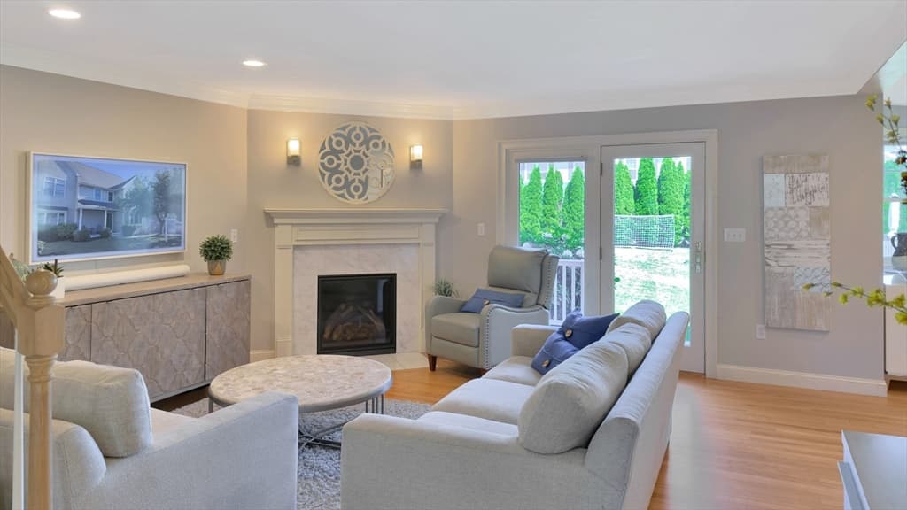 13 Green St, Newton MA 02458 photo 3