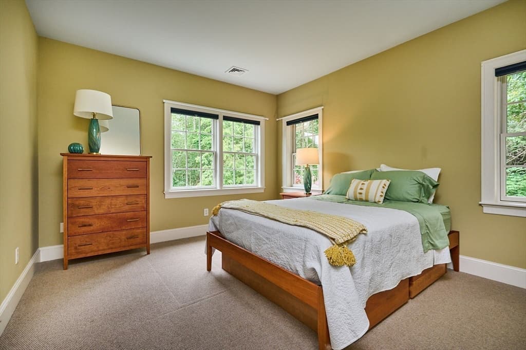46 Sovereign Way, Northampton MA 01062 photo 30