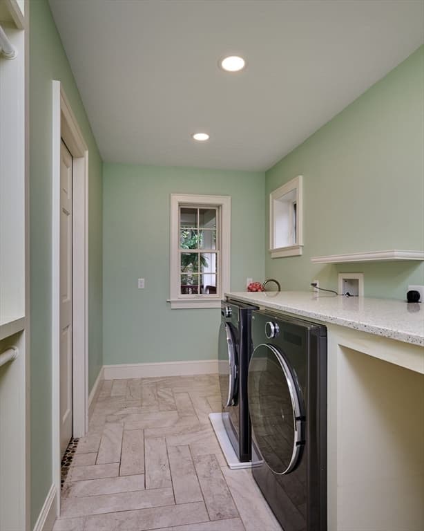 46 Sovereign Way, Northampton MA 01062 photo 33