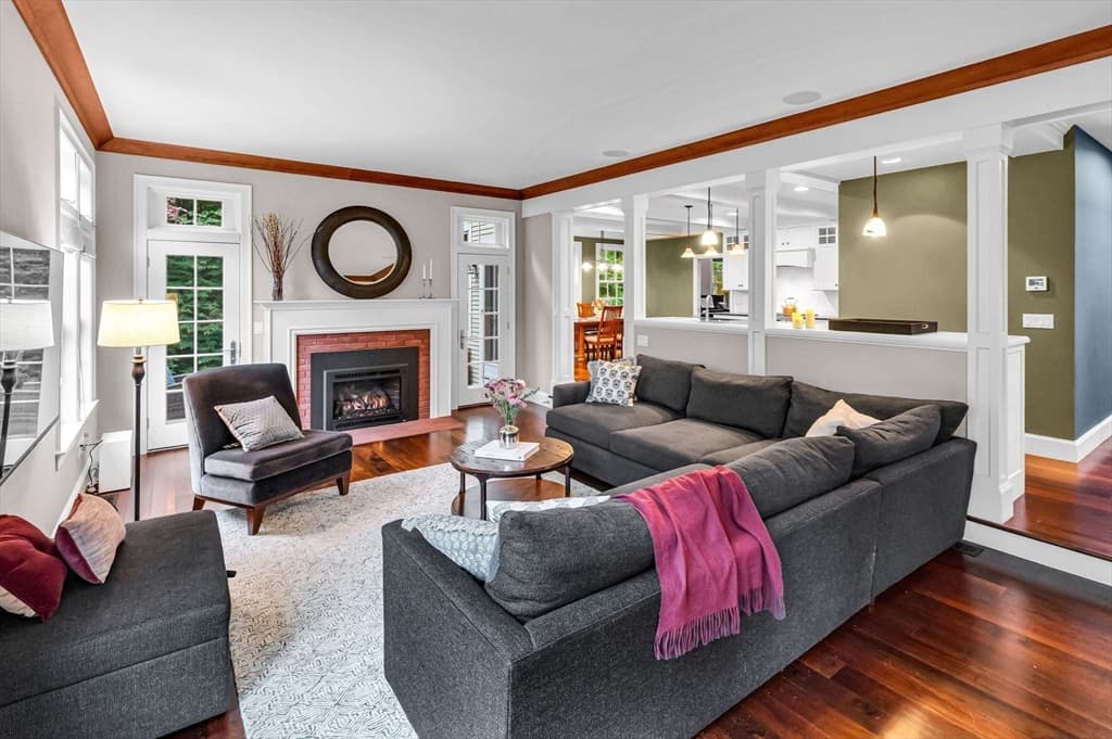 46 Sovereign Way, Northampton MA 01062 photo 4