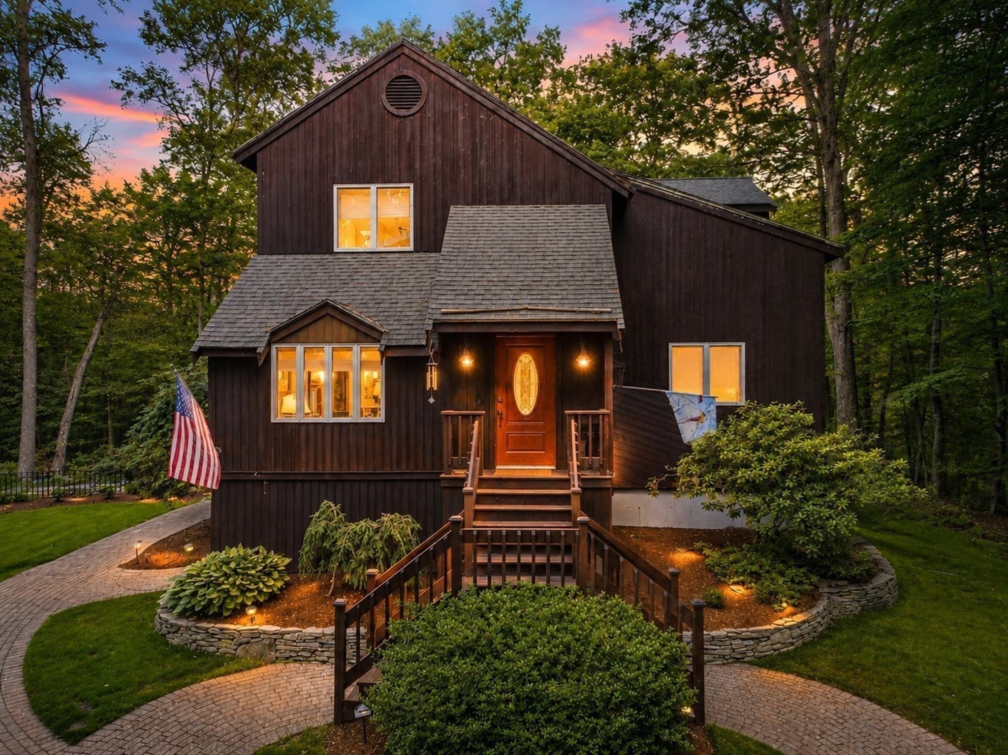41 Apple Rd, Brimfield MA 01010