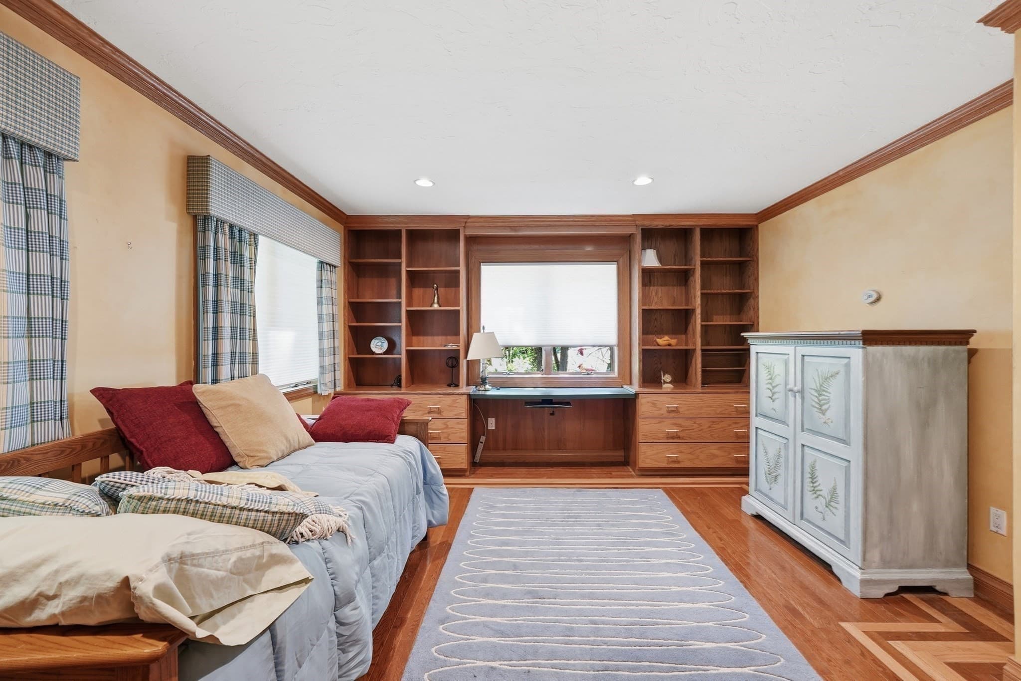 Single Family Residence at 41 Apple Rd, Brimfield MA 01010, Brimfield, photo 21 of 38
