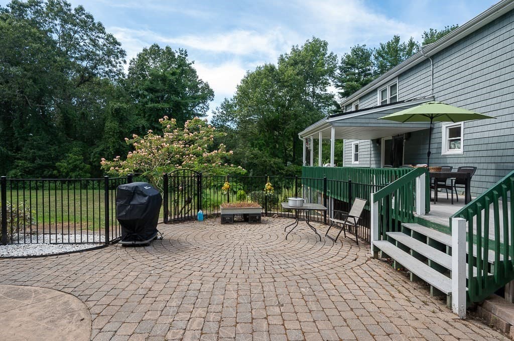 6 Marlboro Dr, Leicester MA 01524 photo 37