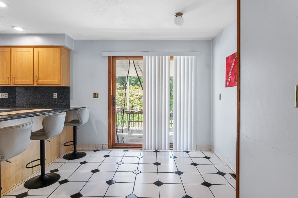 6 Marlboro Dr, Leicester MA 01524 photo 11