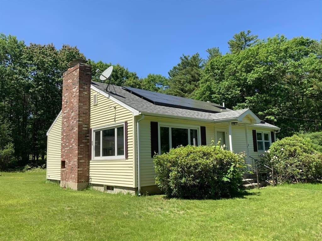 12 Old County Rd, Westminster MA 01473