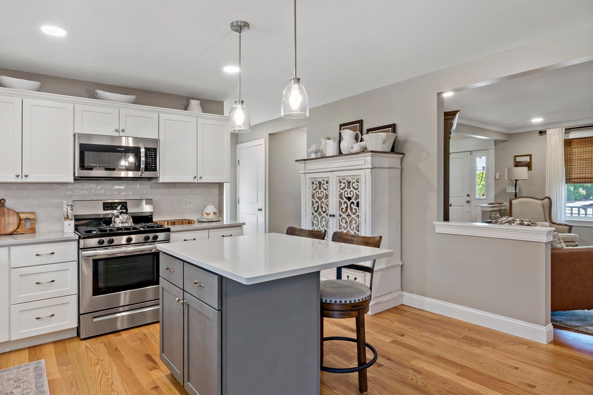 Single Family Residence at 670 Bay St, Fall River MA 02724, Fall River, photo 16 of 42