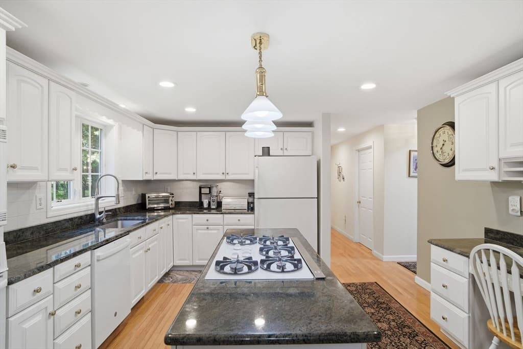 20 Emerald St, Tyngsborough MA 01879 photo 22