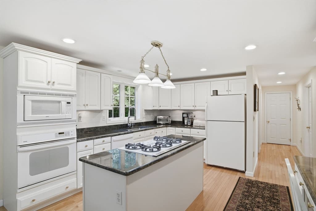 20 Emerald St, Tyngsborough MA 01879 photo 20