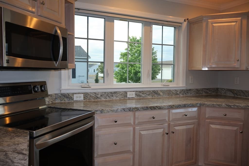 Single Family Residence at 23 Quarry Stone Drive, Bridgewater MA 02324, Bridgewater, photo 4 of 20