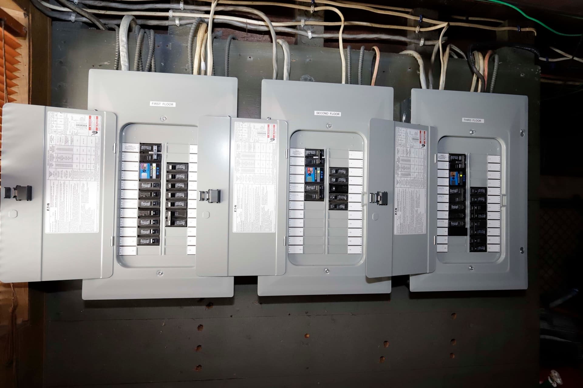 3 Family at 178 Ashley Blvd, New Bedford MA 02746, photo 14 of 16