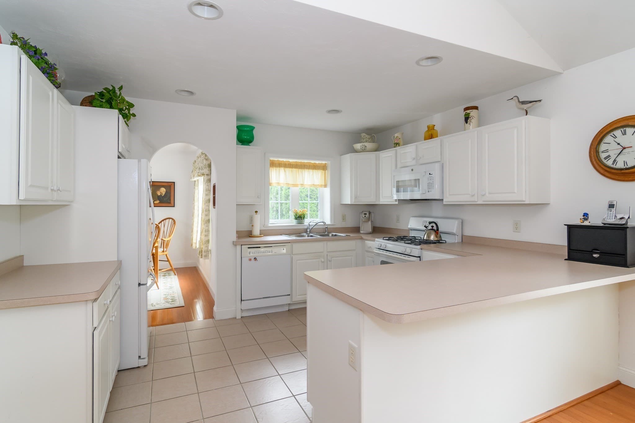 Condominium at 6 Hollyhock Knoll Ct # 115, Bourne MA 02532, photo 10 of 26