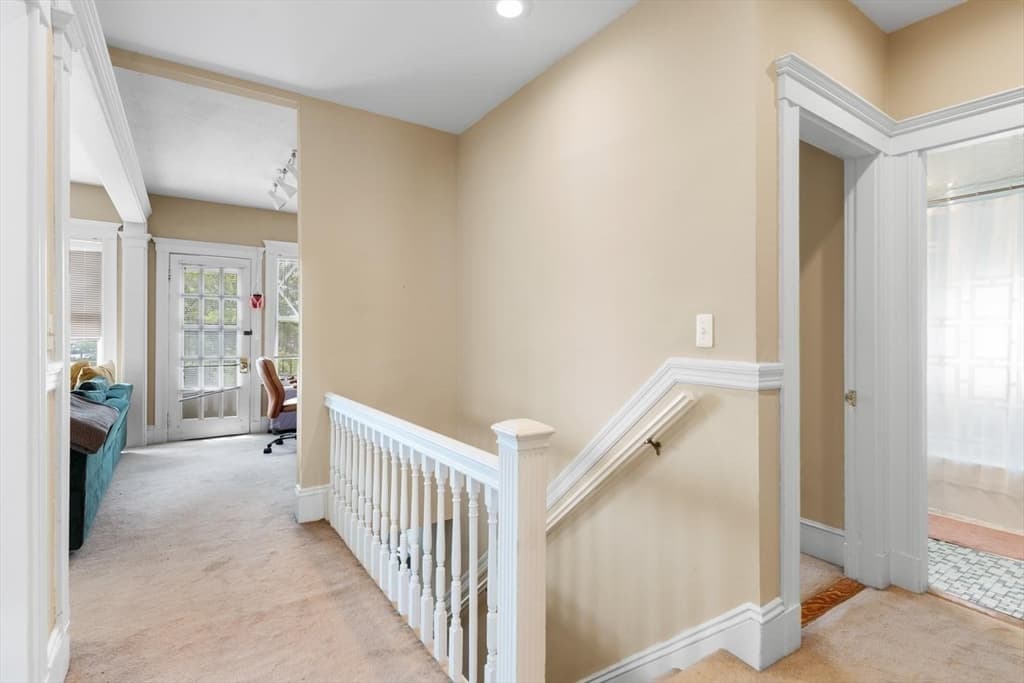 7 Yale St, Medford MA 02155 photo 5