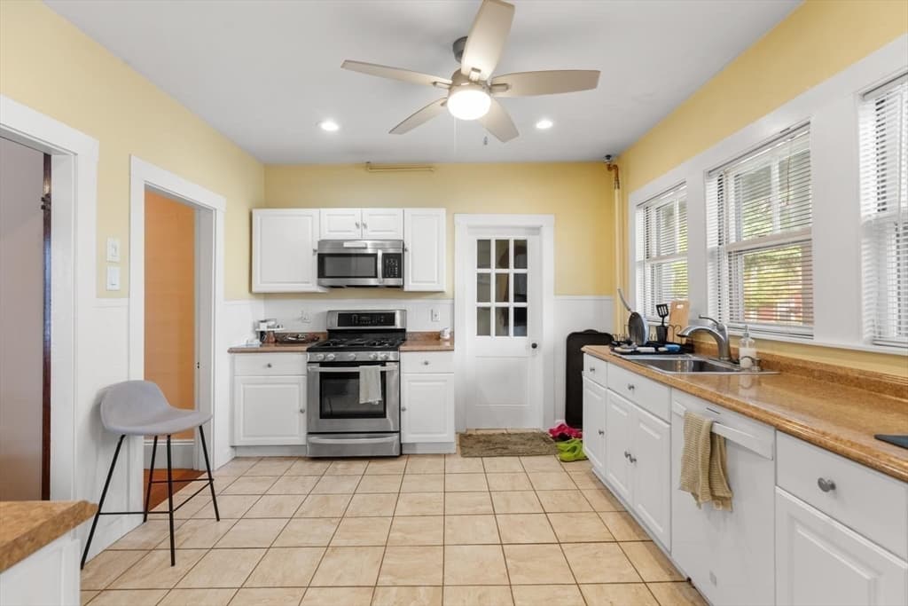7 Yale St, Medford MA 02155 photo 19