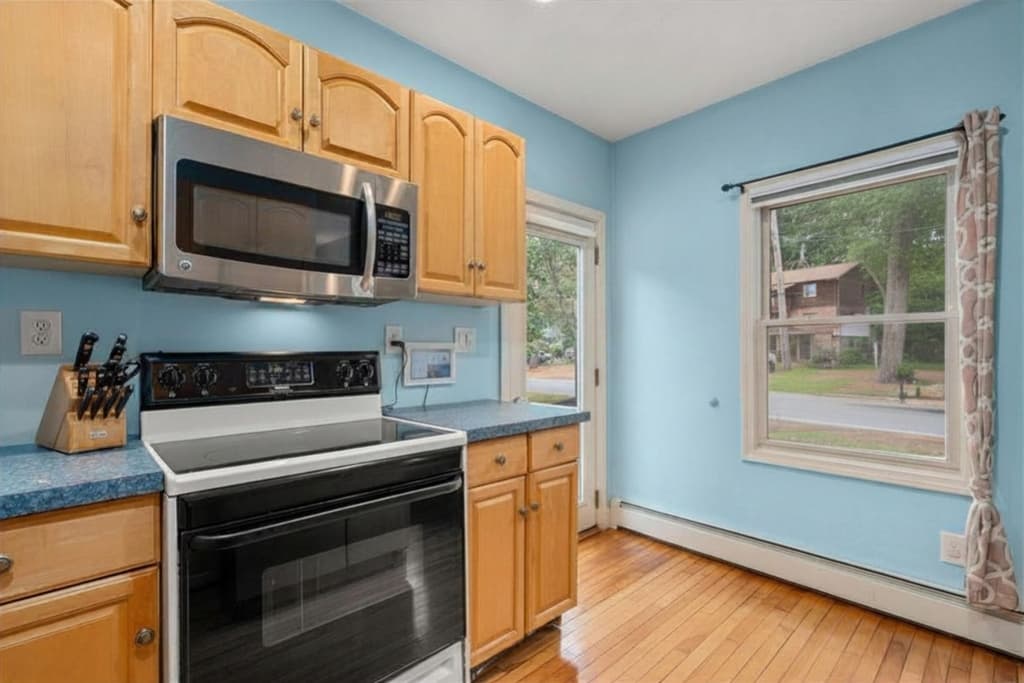 Single Family Residence at 64 Parker Rd, Lancaster MA 01523, Lancaster, photo 11 of 28