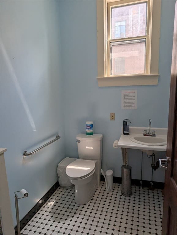 23 Fruit St, Worcester MA 01609 photo 21