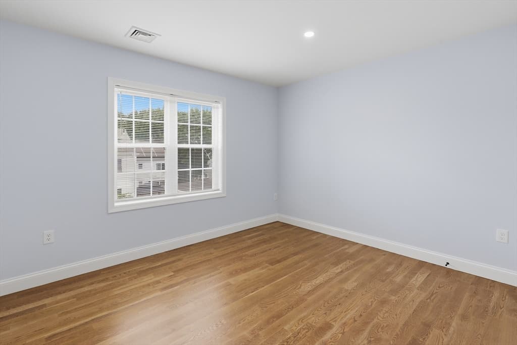 489 Spring, Fall River MA 02721 photo 13