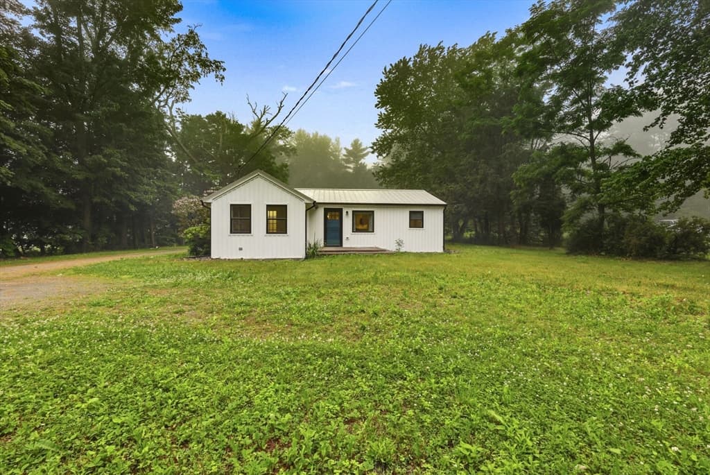 383 Huntington Rd, Worthington MA 01098