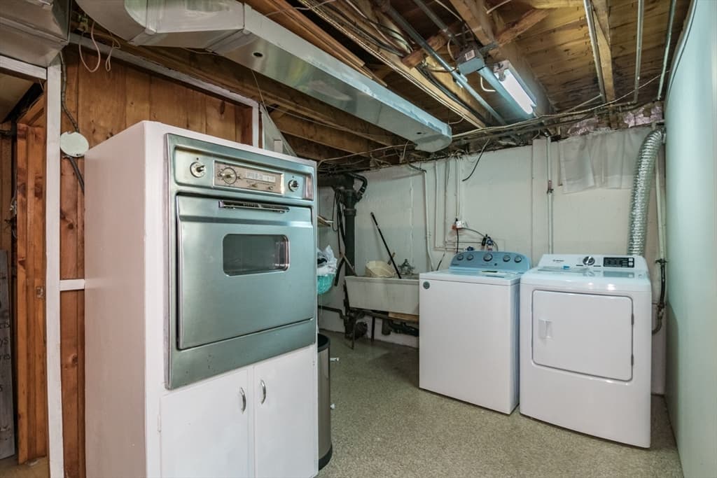 Multi Family at 1466 Page Blvd, Springfield MA 01104, Springfield, photo 27 of 42