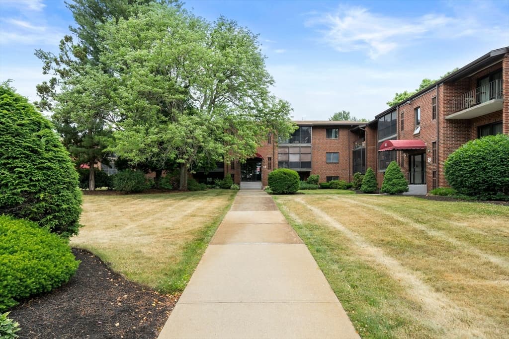 221 Oak # 12, Brockton MA 02301 photo 23
