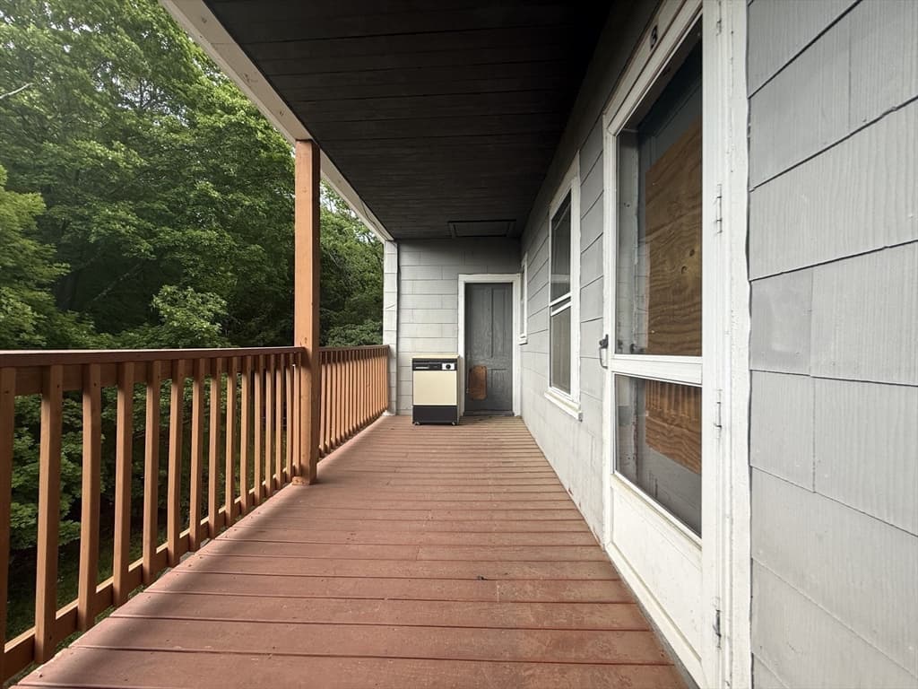 3 Family at 127 Cliff St, Southbridge MA 01550, Southbridge, photo 17 of 29