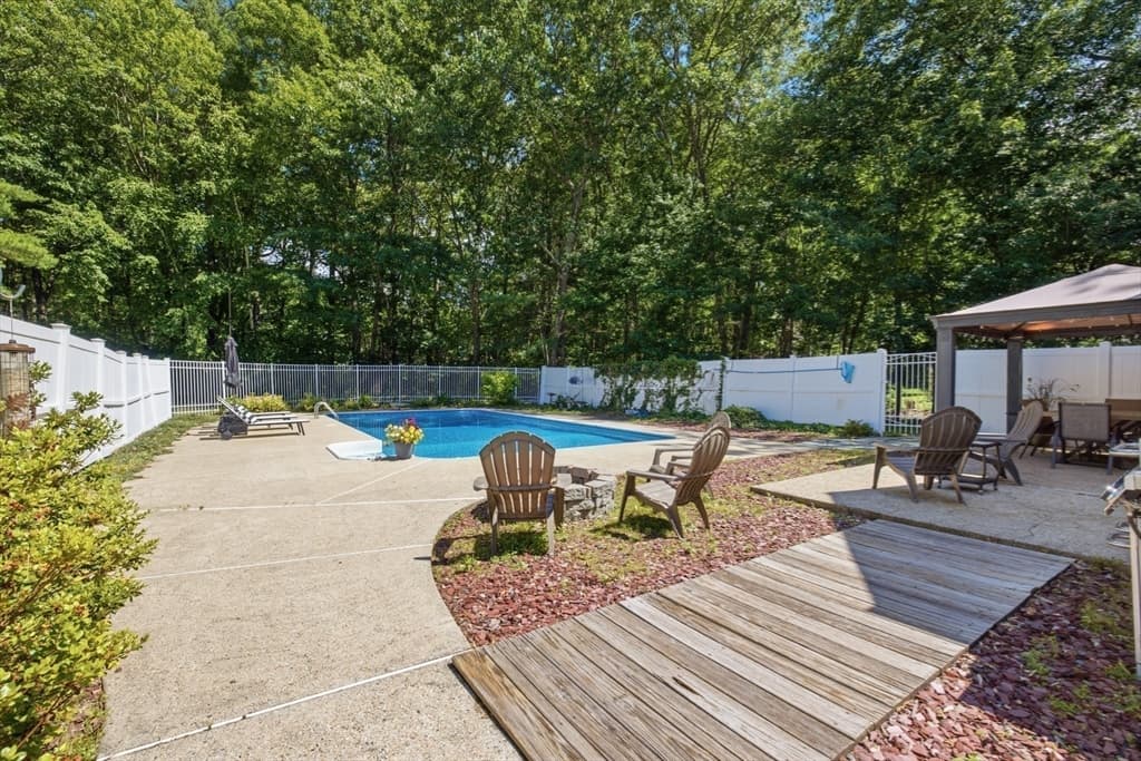 16 Fairview Farm Rd, Haverhill MA 01832 photo 30