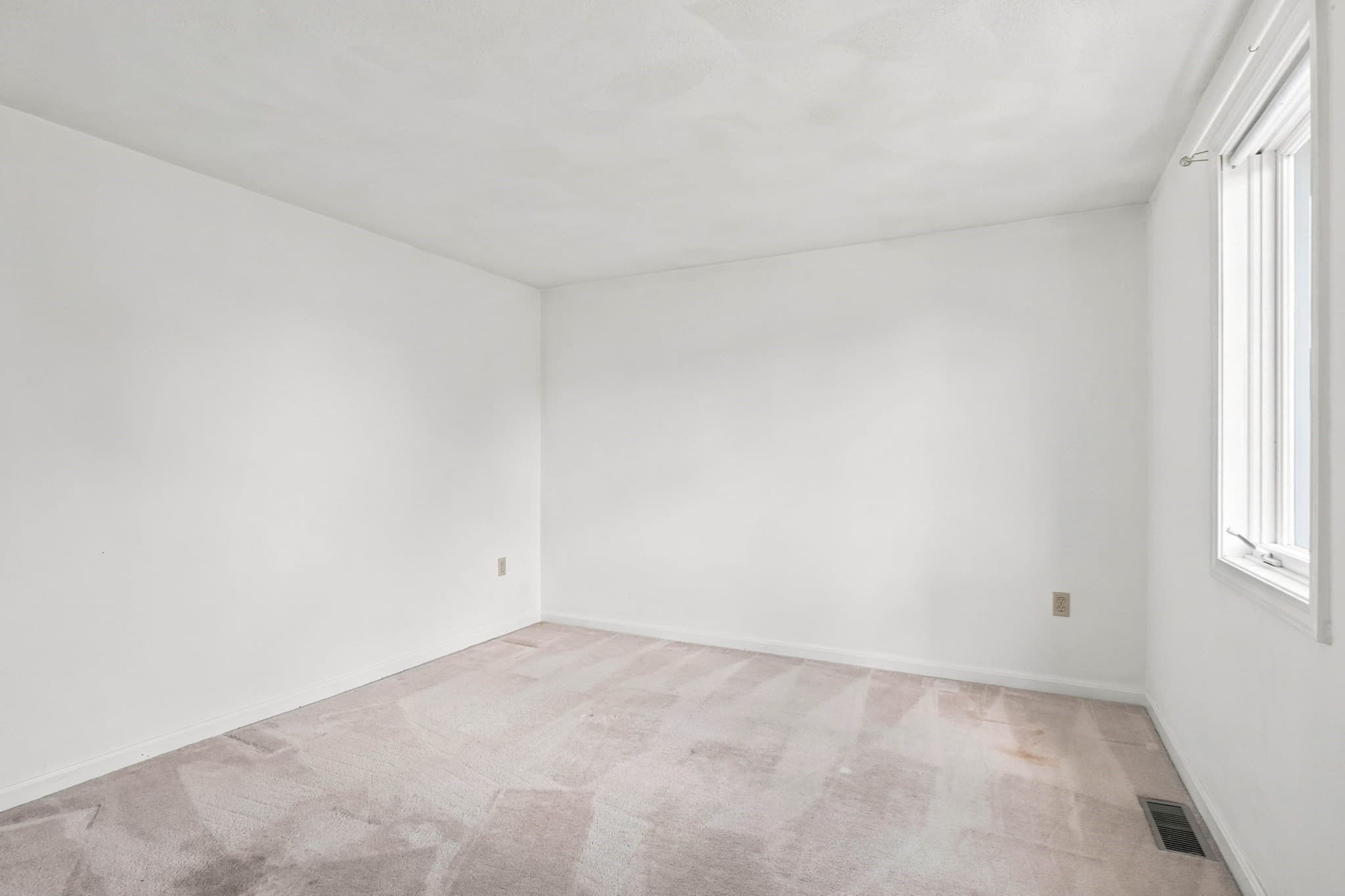 Condominium at 2604 Lewis O Gray Dr # 2604, Saugus MA 01906, photo 15 of 30