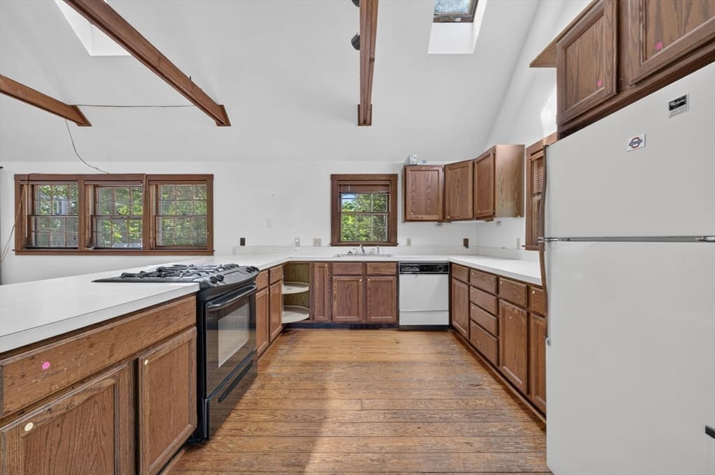21 Mattarest Ln, Dartmouth MA 02748 photo 17