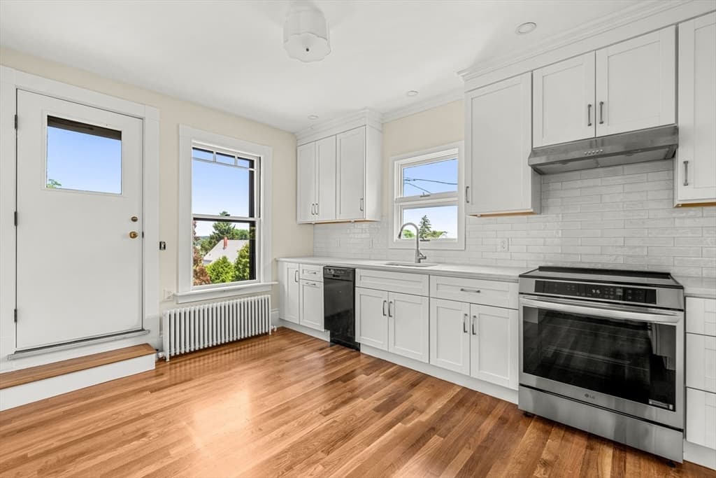 Condominium at 16 Loring Avenue # 2, Salem MA 01970, photo 11 of 25