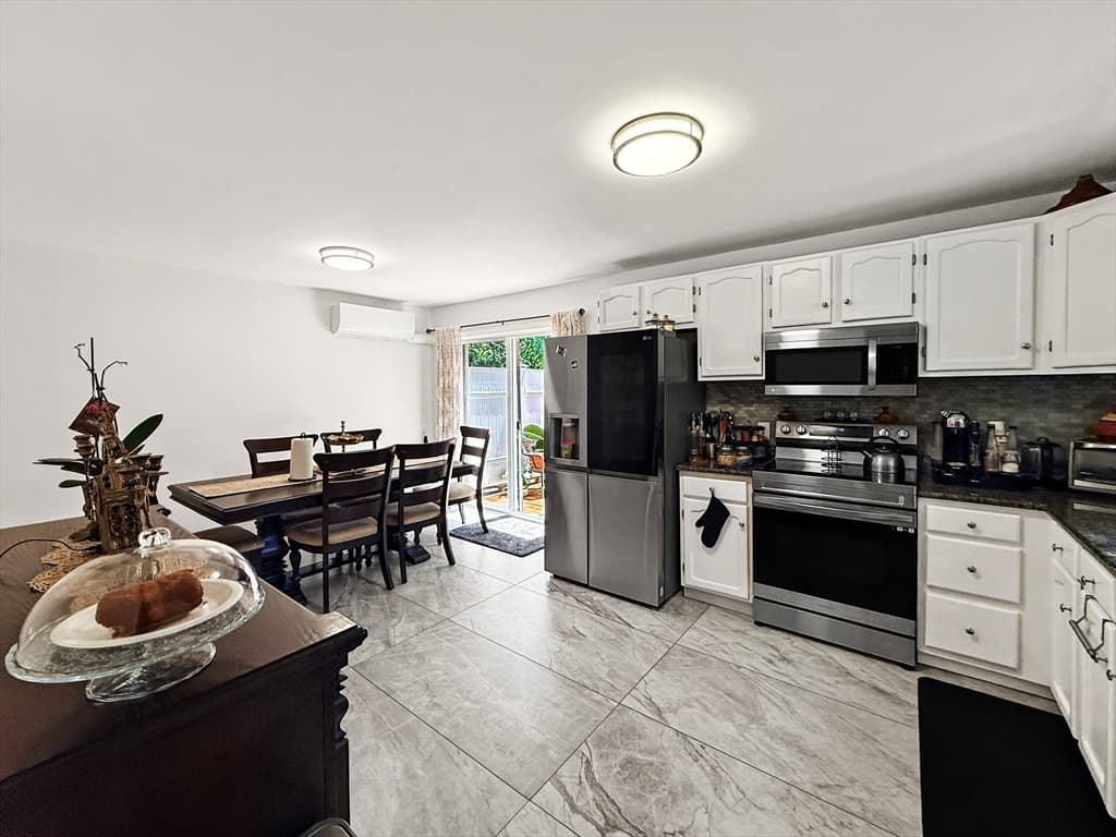 Condominium at 31 Wallace Cir # 31, Malden MA 02148, Malden, photo 15 of 42