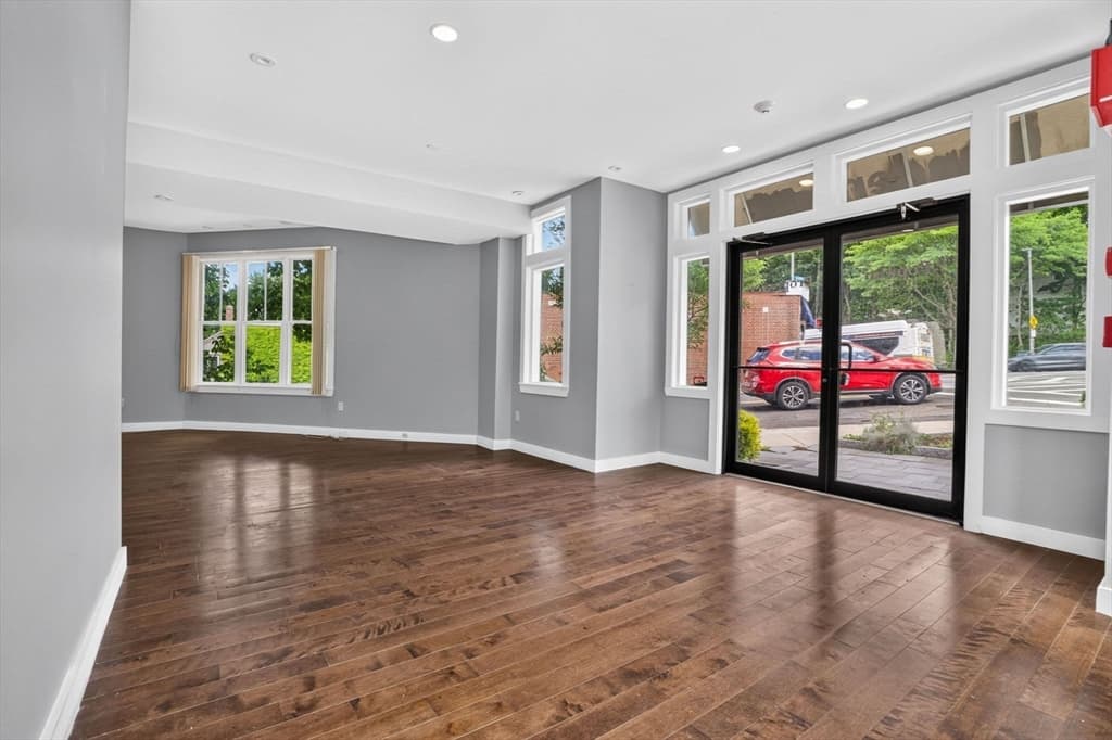 370 Beech St # 3, Boston MA 02131 photo 7