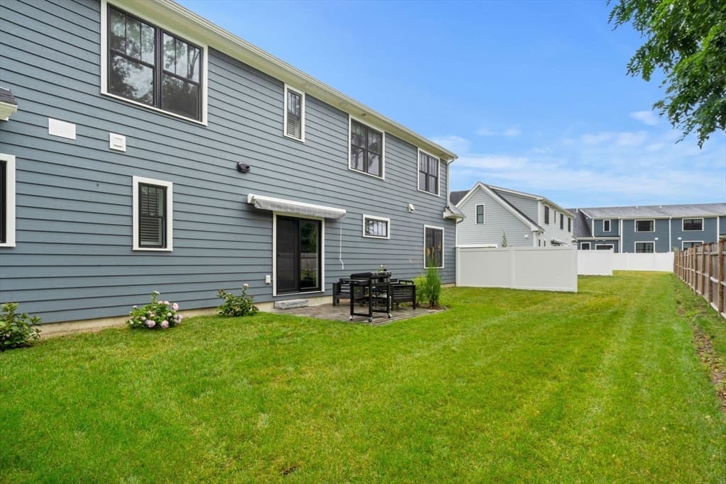 Condominium at 24 Primrose Lane # 24, Ipswich MA 01938, photo 4 of 36