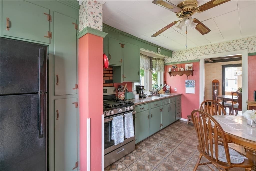 Single Family Residence at 29 Tower St, Methuen MA 01844, Methuen, photo 12 of 30