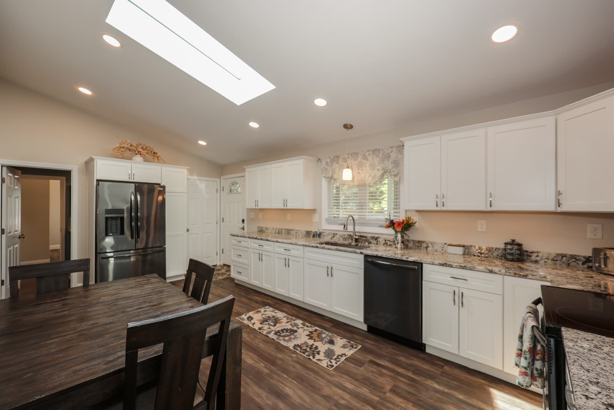 Single Family Residence at 86 Meadowbrook Road, Chelmsford MA 01863, photo 3 of 41