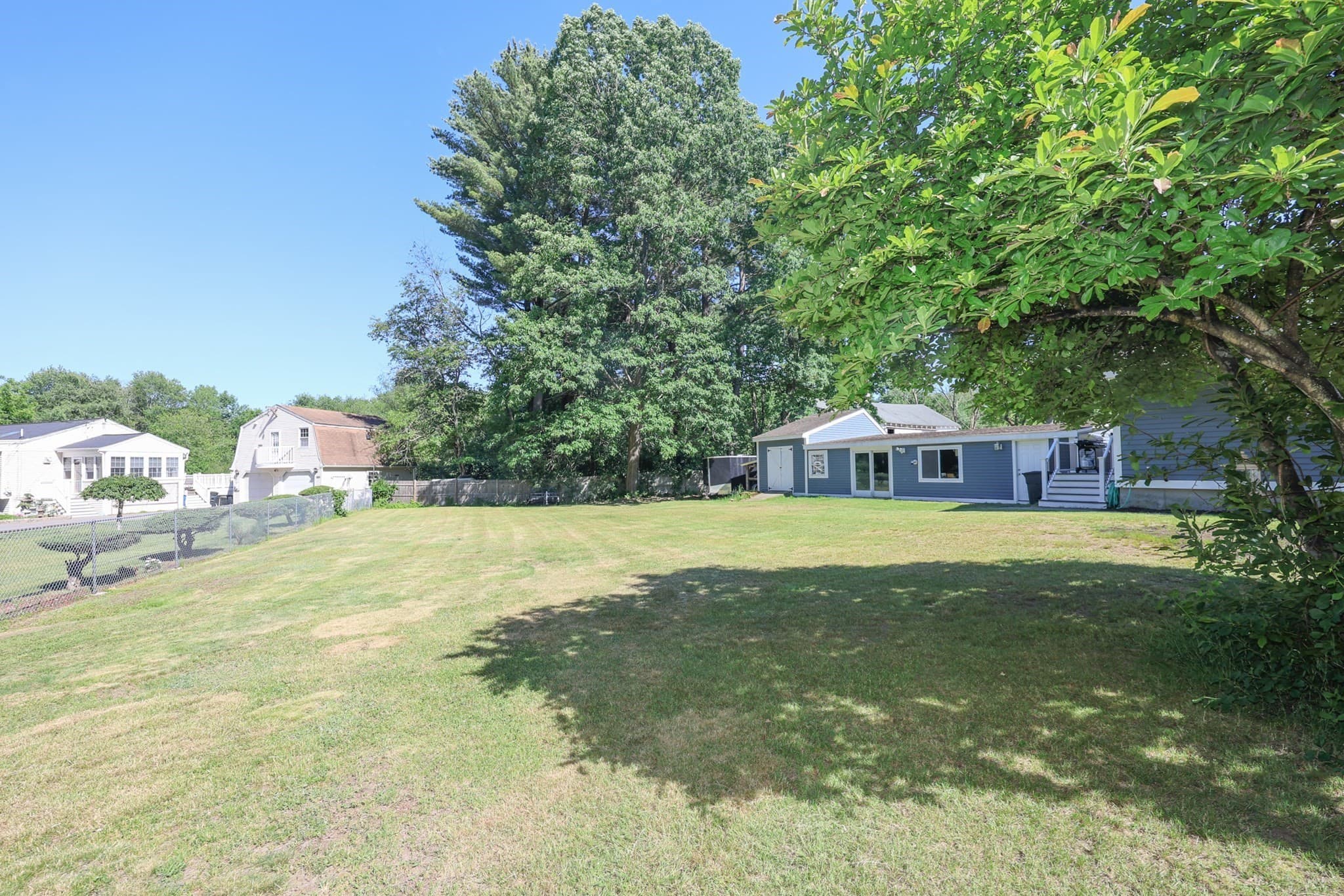 Single Family Residence at 86 Meadowbrook Road, Chelmsford MA 01863, photo 36 of 41