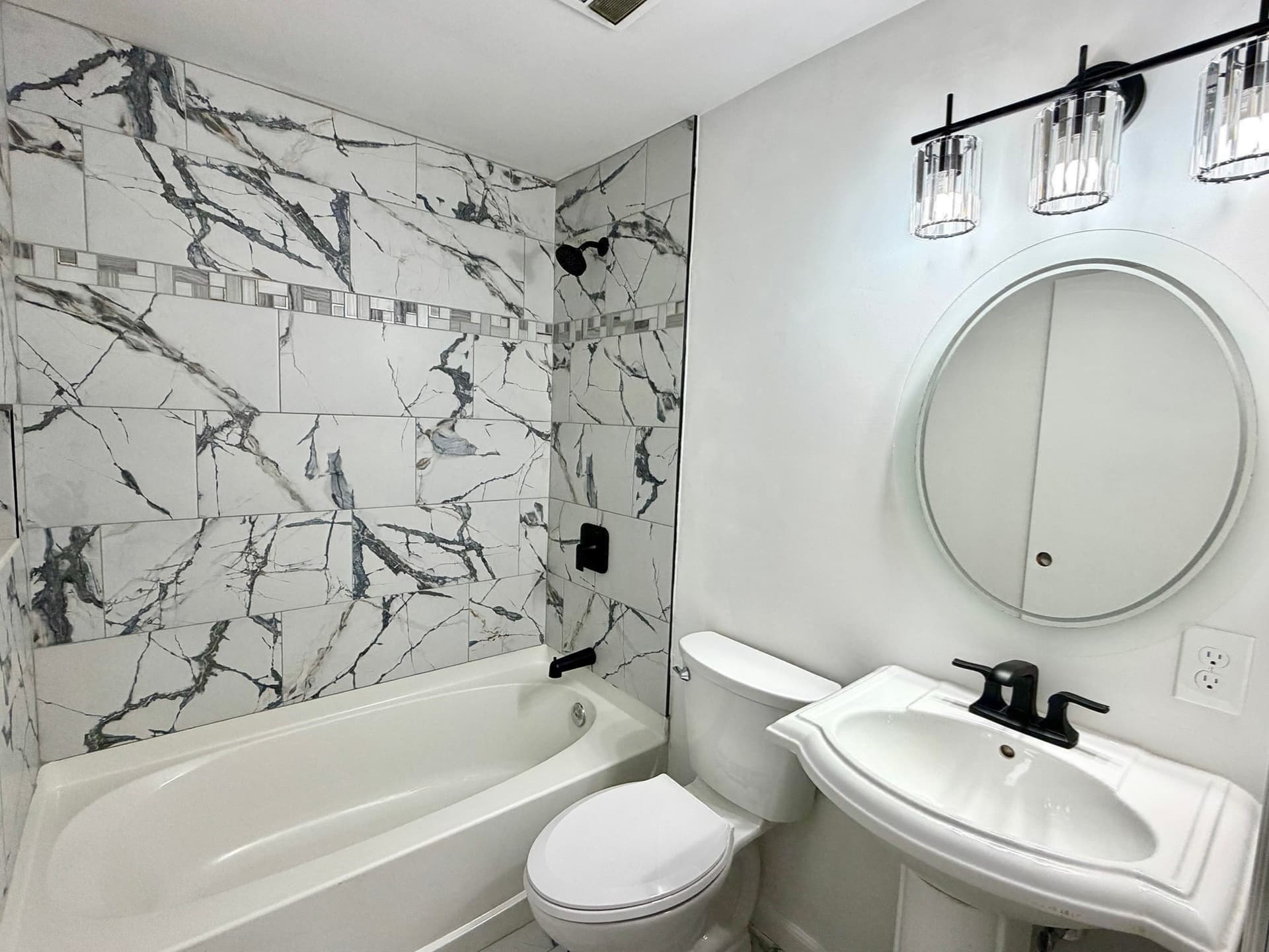 Condominium at 144 West St # 25, Leominster MA 01453, photo 4 of 13