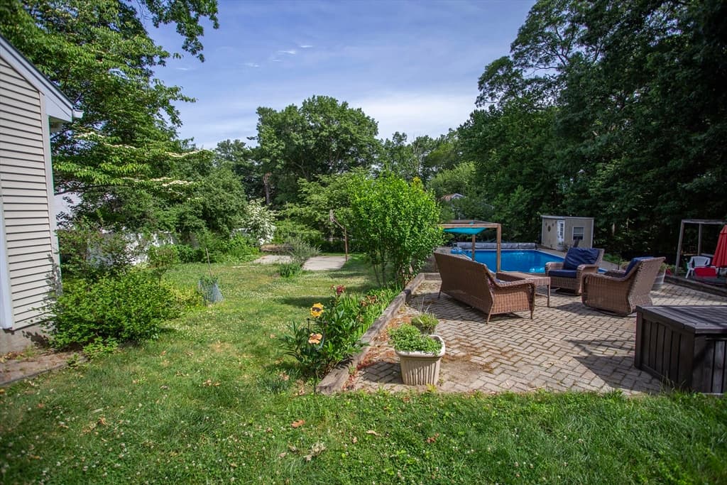 Single Family Residence at 6 Woodland Ave, Saugus MA 01906, Saugus, photo 32 of 42