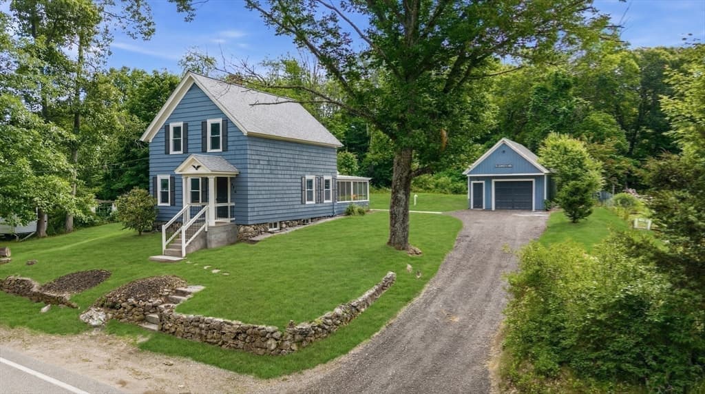 286 Blackstone St, Uxbridge MA 01569