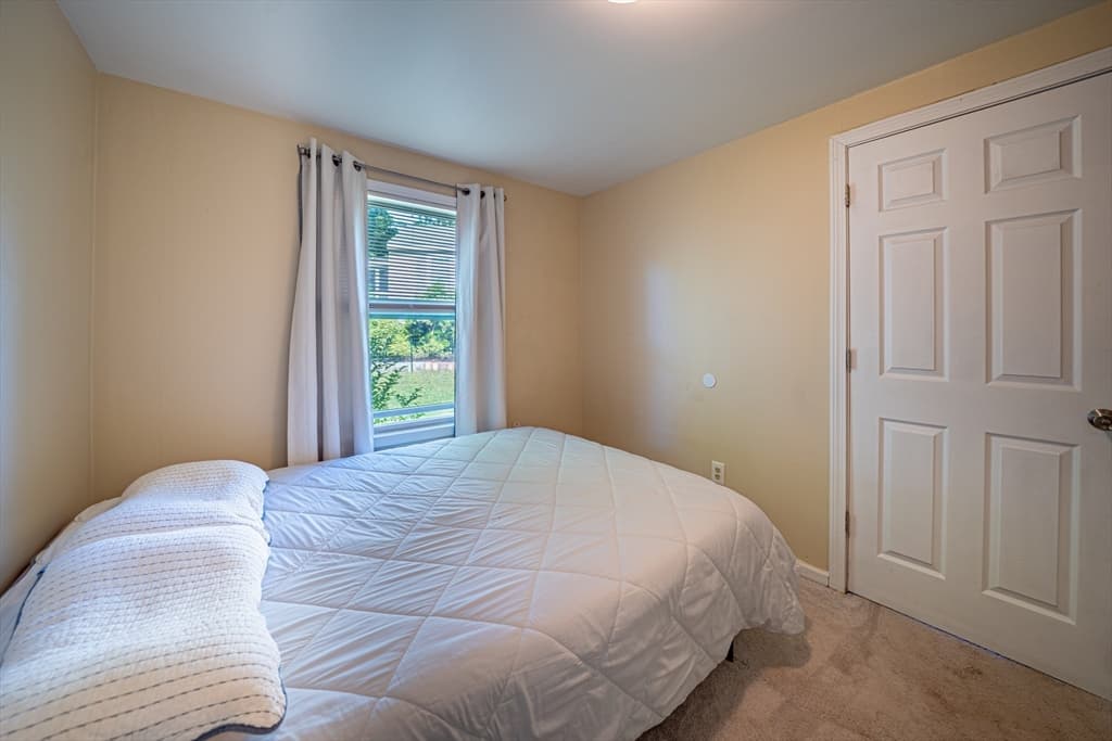 2 Amesbury St, Worcester MA 01605 photo 37