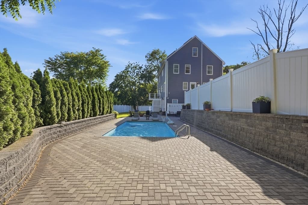 63 Merrill St, Haverhill MA 01830 photo 33