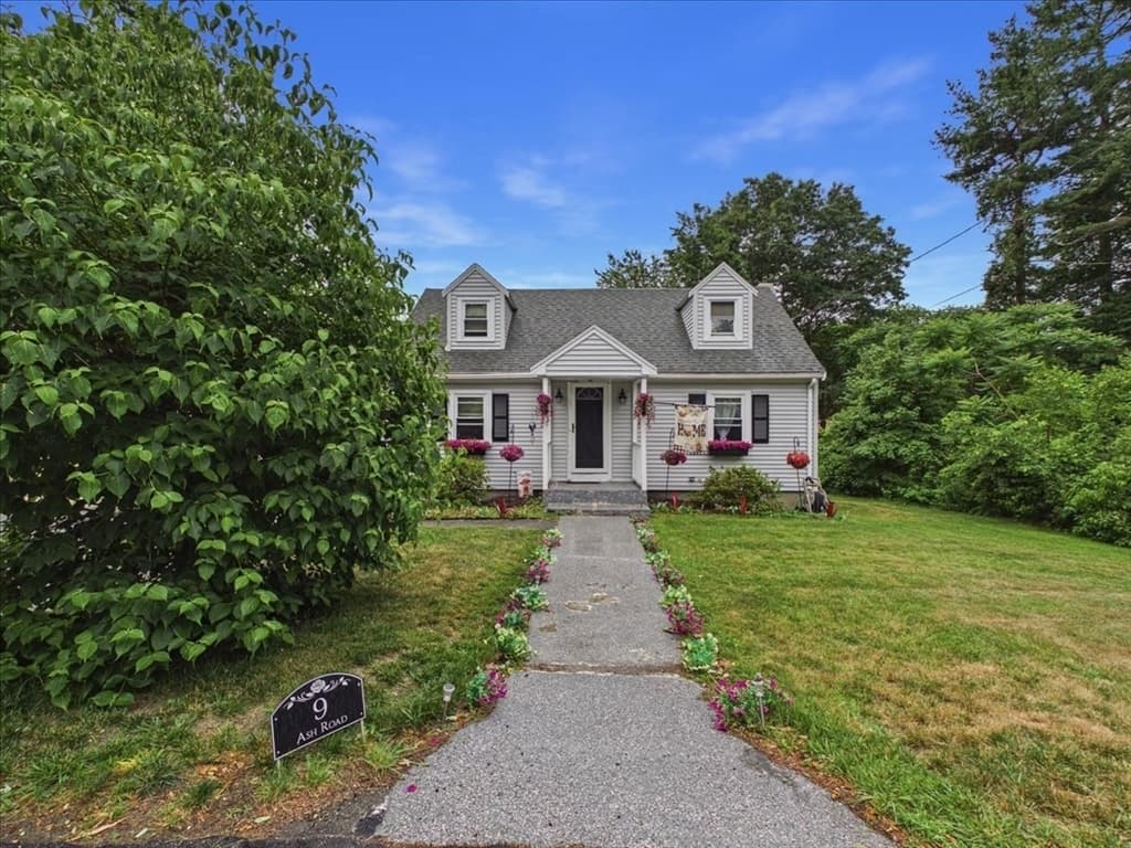 Single Family Residence at 9 Ash Road, Halifax MA 02338, Halifax, photo 3 of 35