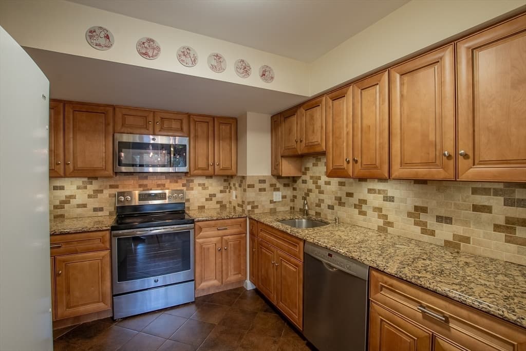 250 Hammond Pond Parkway # 102N, Newton MA 02467 photo 3