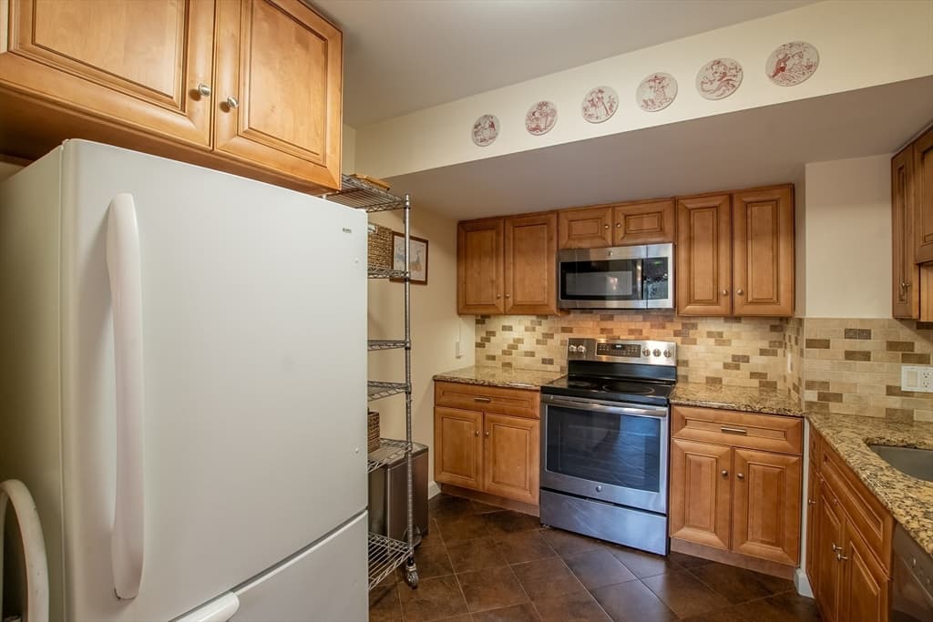 250 Hammond Pond Parkway # 102N, Newton MA 02467 photo 15