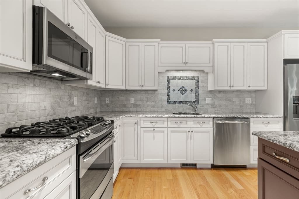 43 Winterberry Ln, Easton MA 02356 photo 22