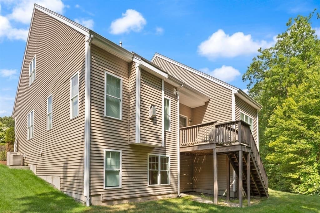 43 Winterberry Ln, Easton MA 02356 photo 38