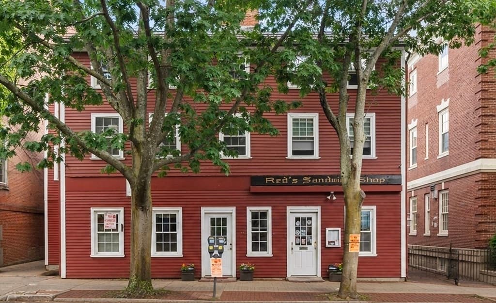 13 Central Street, Salem MA 01970