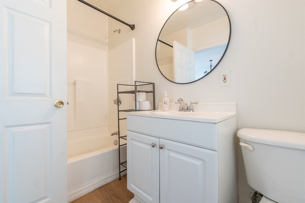 14 Pleasant St # C, Franklin MA 02038 photo 13