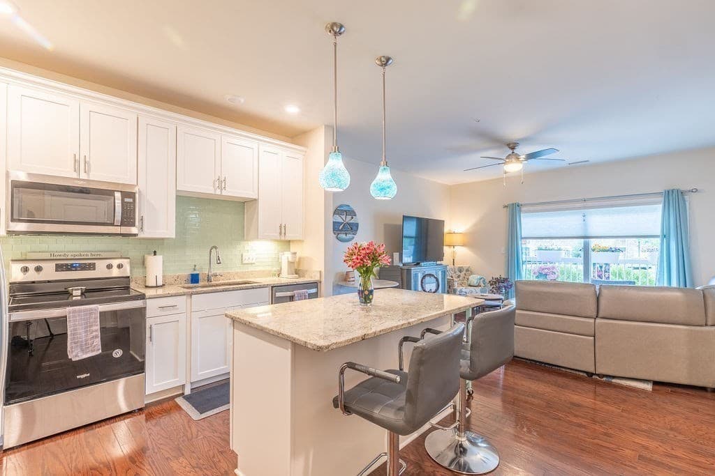 Condominium at 230 Martins Landing # 102, North Reading MA 01864, North Reading, photo 4 of 34