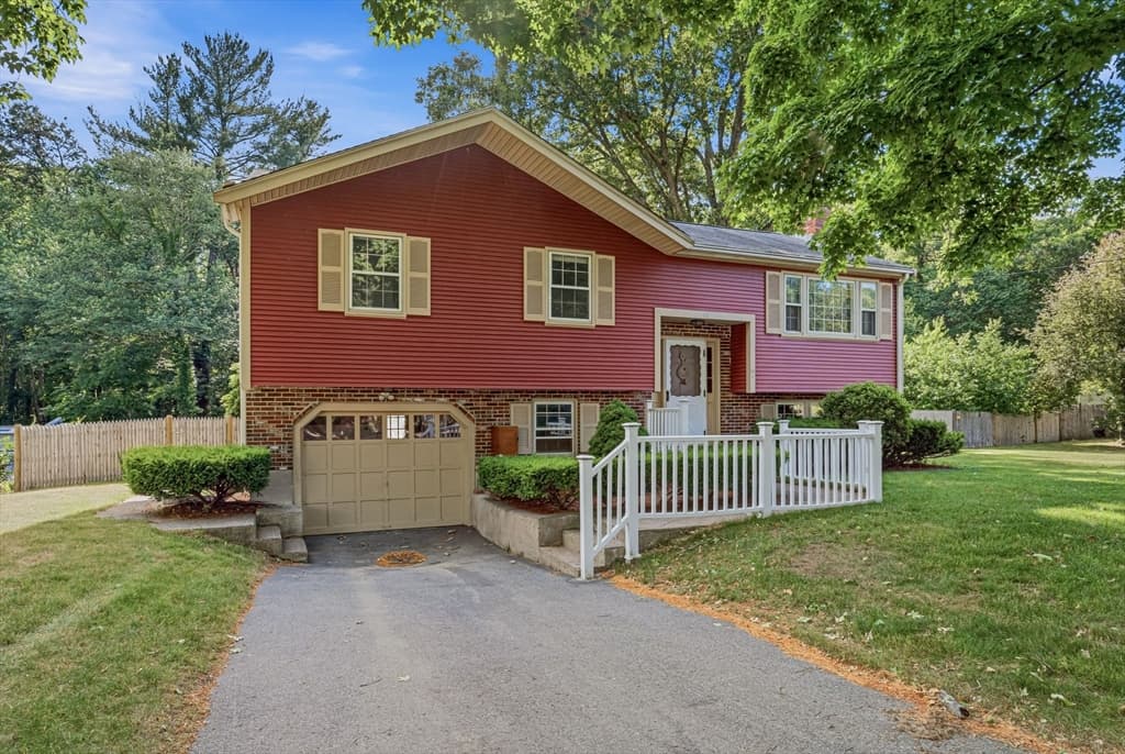 Single Family Residence at 44 Tomlinson Rd, Attleboro MA 02703, Attleboro, photo 2 of 35