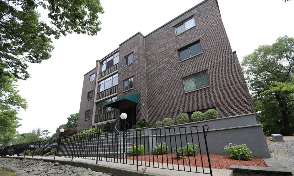 62 South St # 15, Quincy MA 02169 photo 2