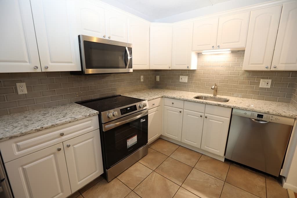 62 South St # 15, Quincy MA 02169 photo 9